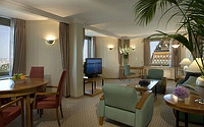 Hilton..jpg